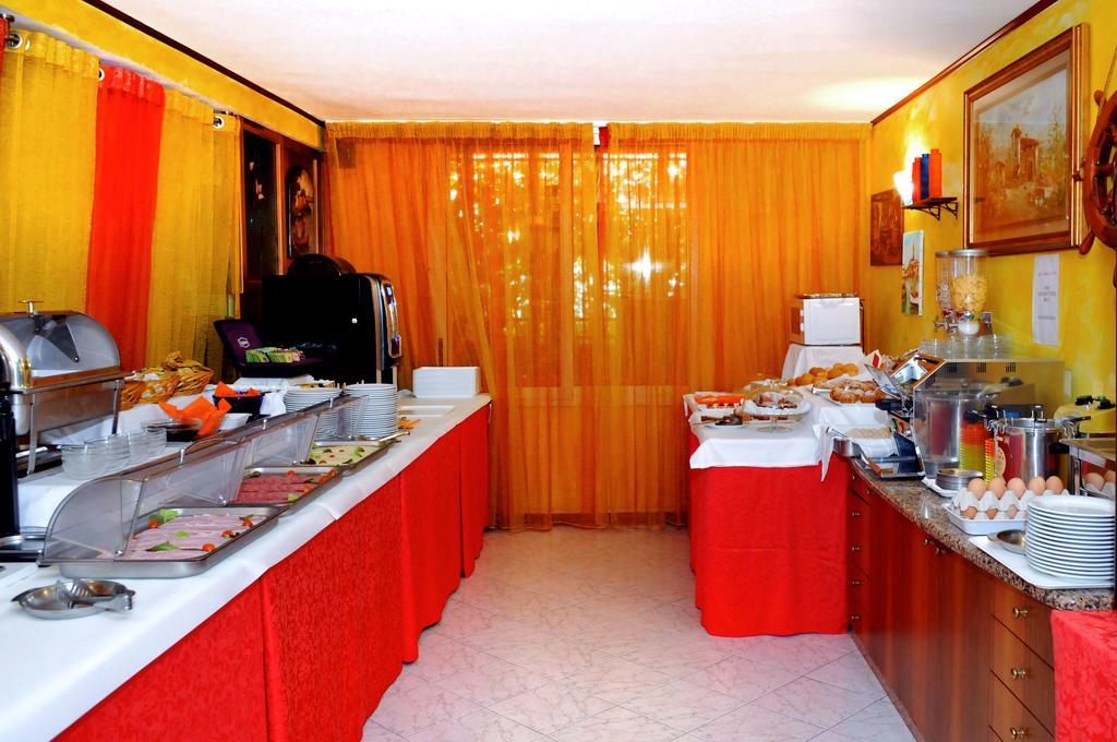 Hotel Fortuna Caorle Esterno foto